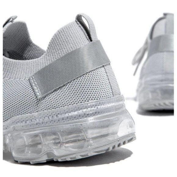 !! NEW !! Slip On Flyknit Sneakers in Grey - Picture 5 of 9